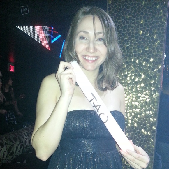 Thank you for visiting my closet! ๐ฅฐ - Picture 3 of 9